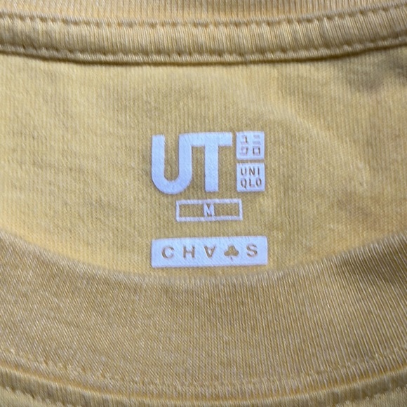 T-Shirt - Picture 2 of 3